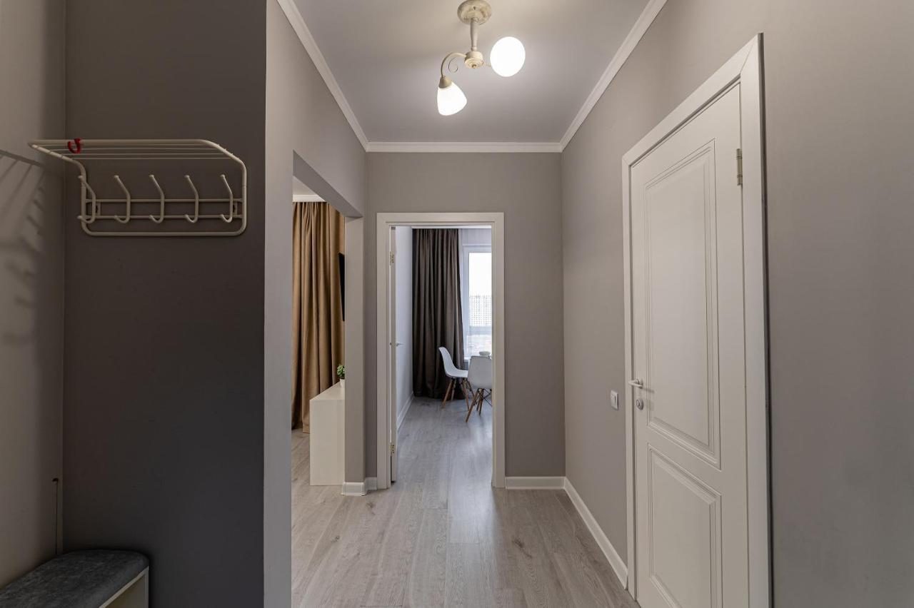 Уютная 1 Комнатная Freedom Appartement Astana Buitenkant foto