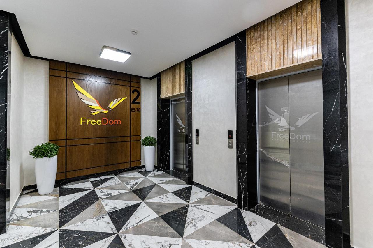 Уютная 1 Комнатная Freedom Appartement Astana Buitenkant foto